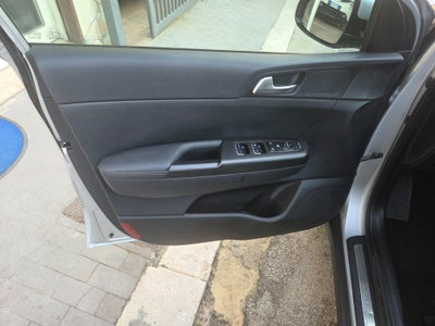 Kia Sportage 1.7 CRDI 2WD Class (14)