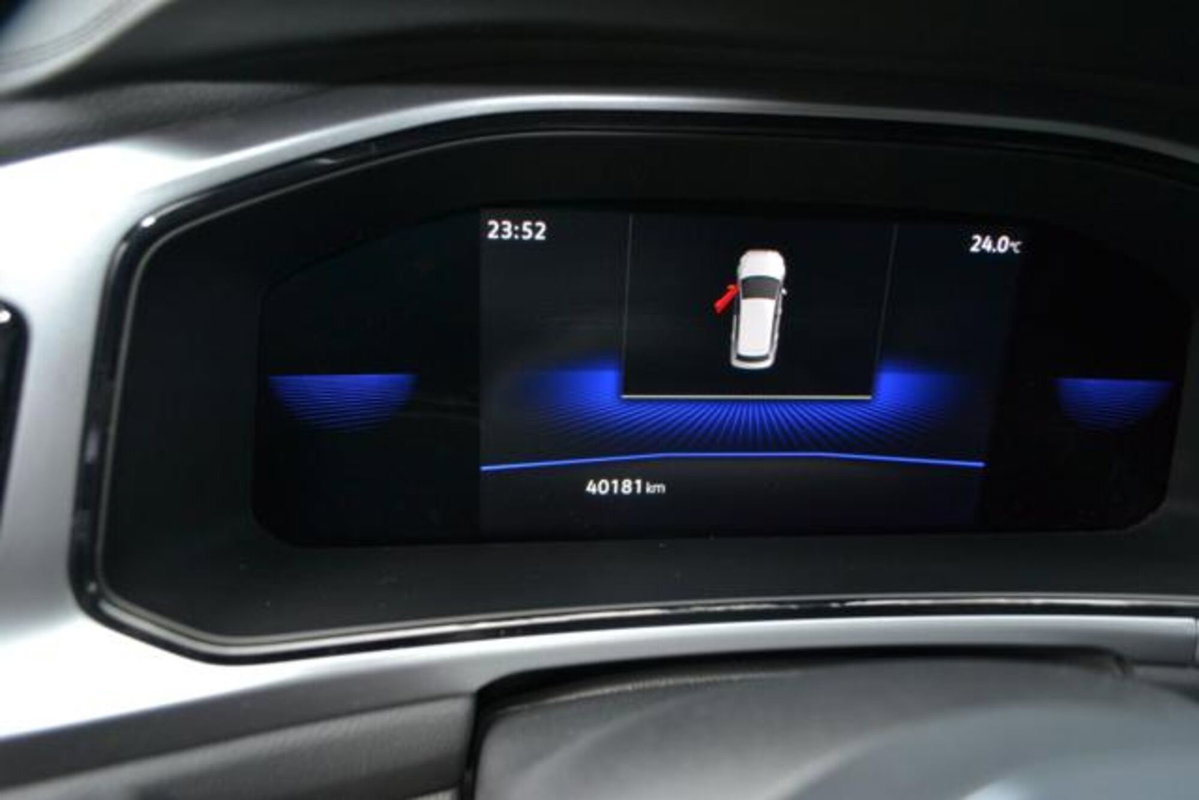 Volkswagen T-Roc 1.0 TSI Life (11)