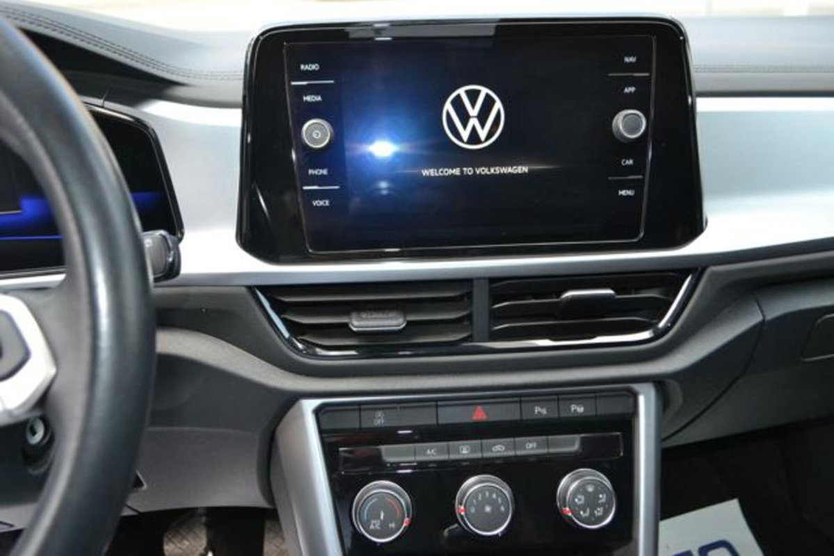 Volkswagen T-Roc 1.0 TSI Life (13)