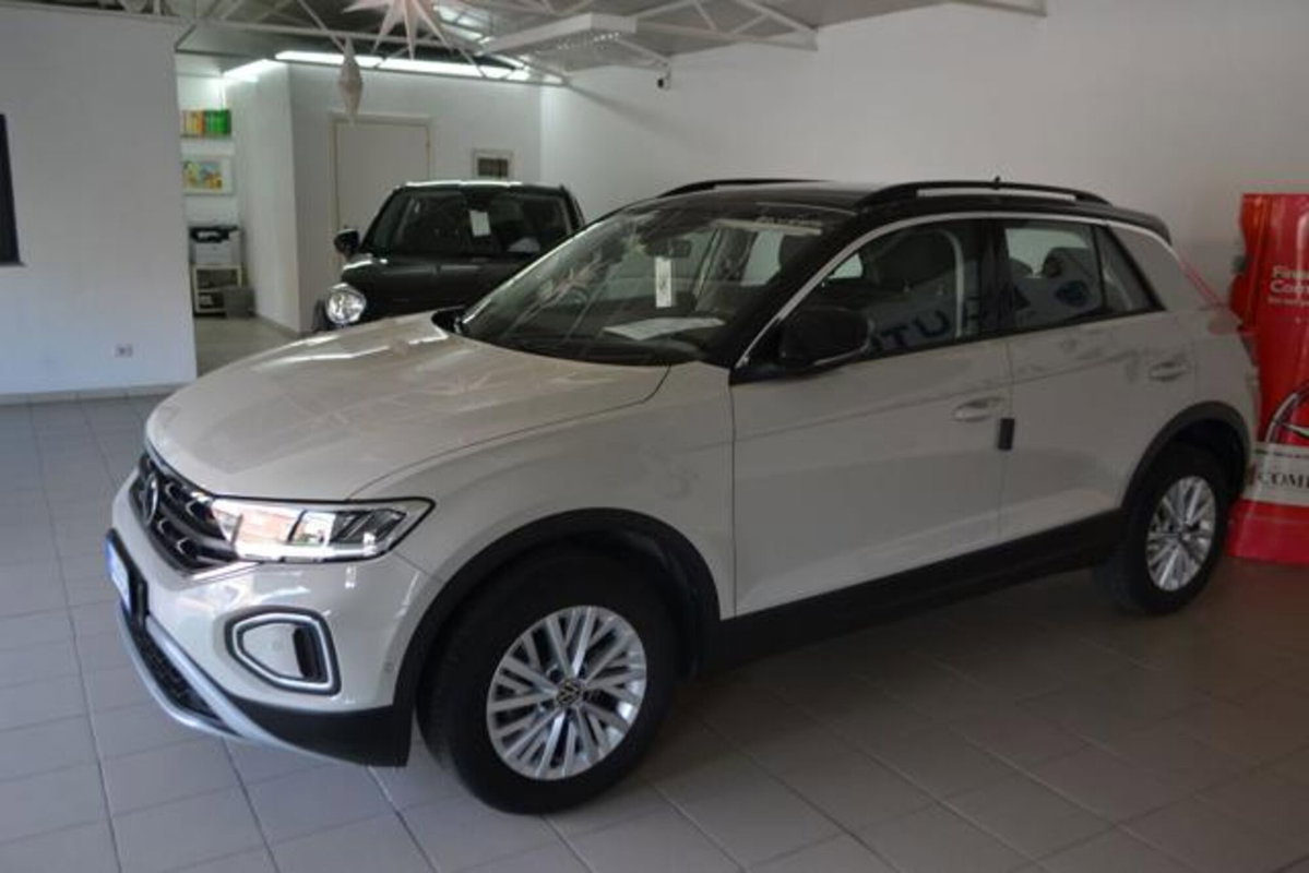 Volkswagen T-Roc 1.0 TSI Life (3)