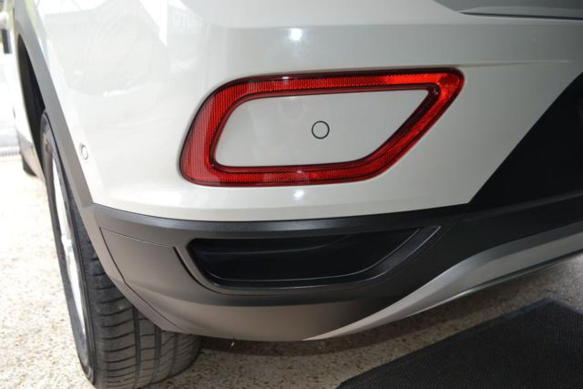 Volkswagen T-Roc 1.0 TSI Life (9)