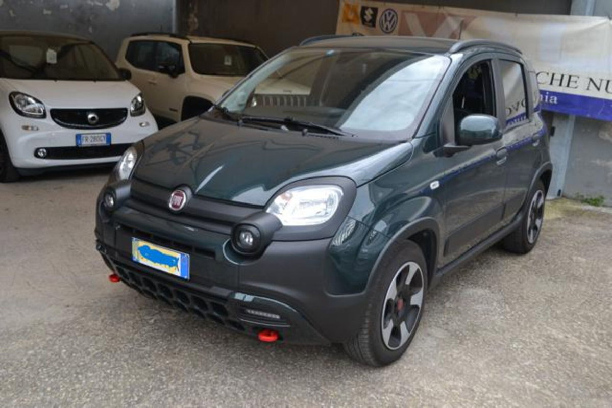 Fiat Panda Cross 1.0 firefly hybrid Cross s&s 70cv 5p.ti (2)