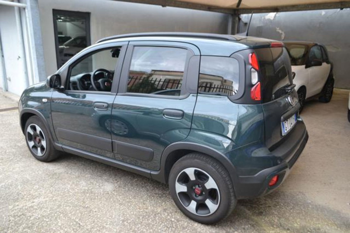Fiat Panda Cross 1.0 firefly hybrid Cross s&s 70cv 5p.ti (7)
