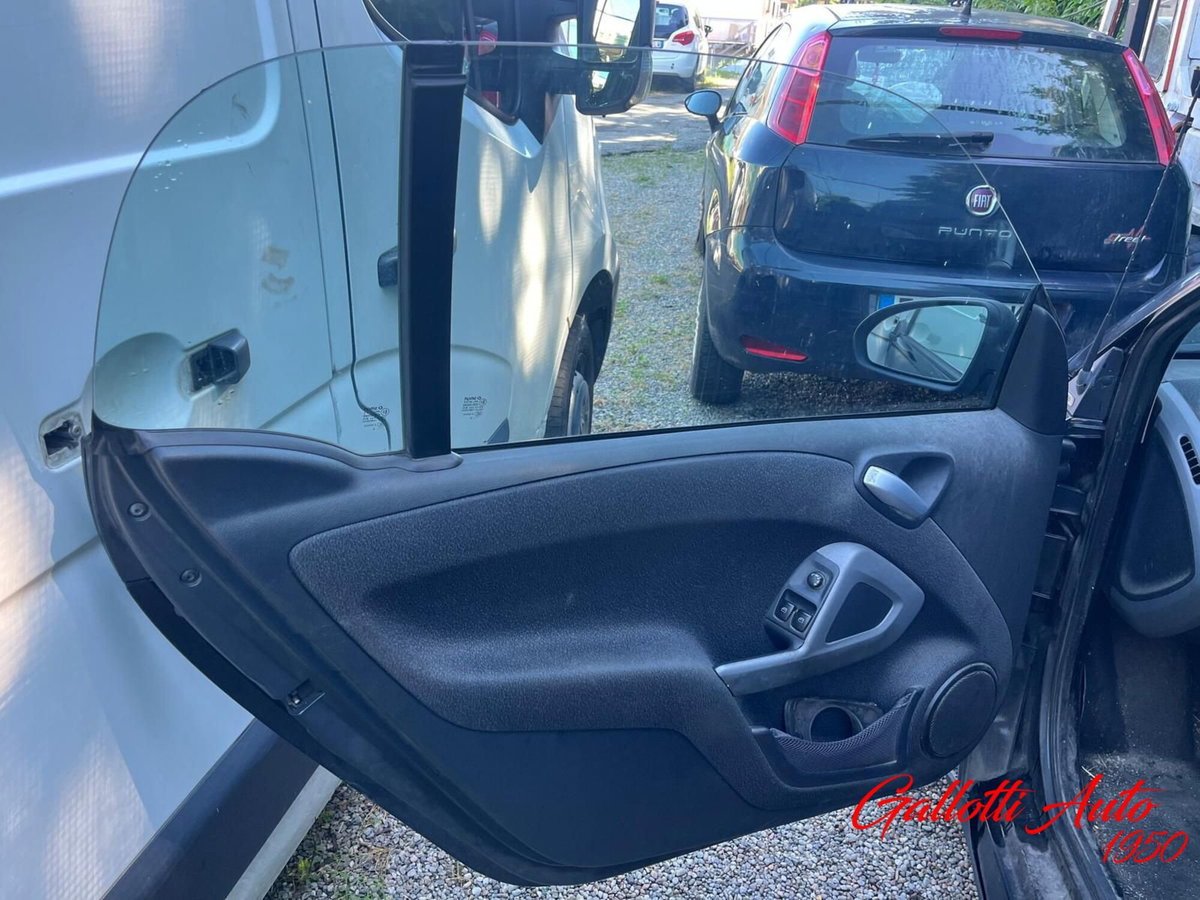 smart Fortwo 1000 62 kW coupé pulse (6)