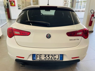 Alfa Romeo Giulietta 1.6 JTDm-2 Distinctive (5)