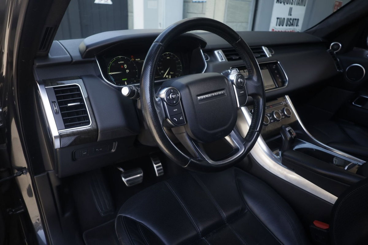 Land Rover Range Rover Sport 3.0 SDV6 Autobiography (16)