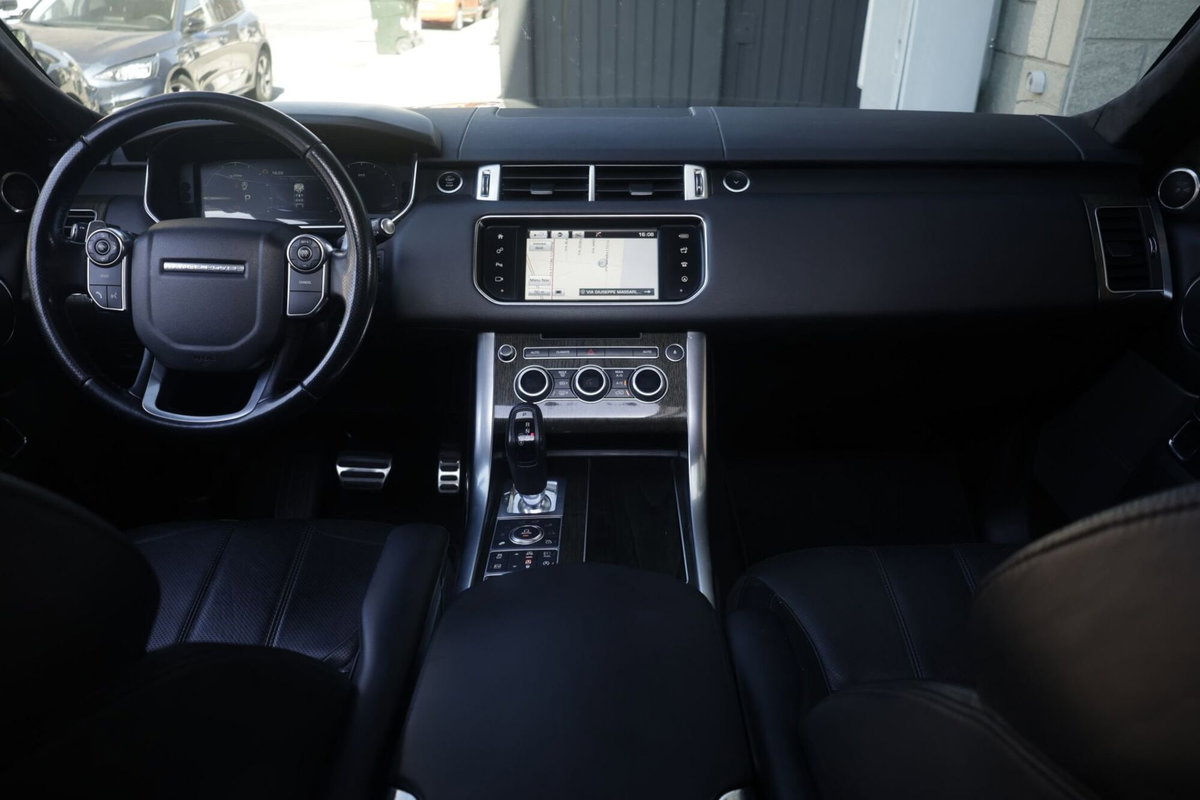Land Rover Range Rover Sport 3.0 SDV6 Autobiography (2)