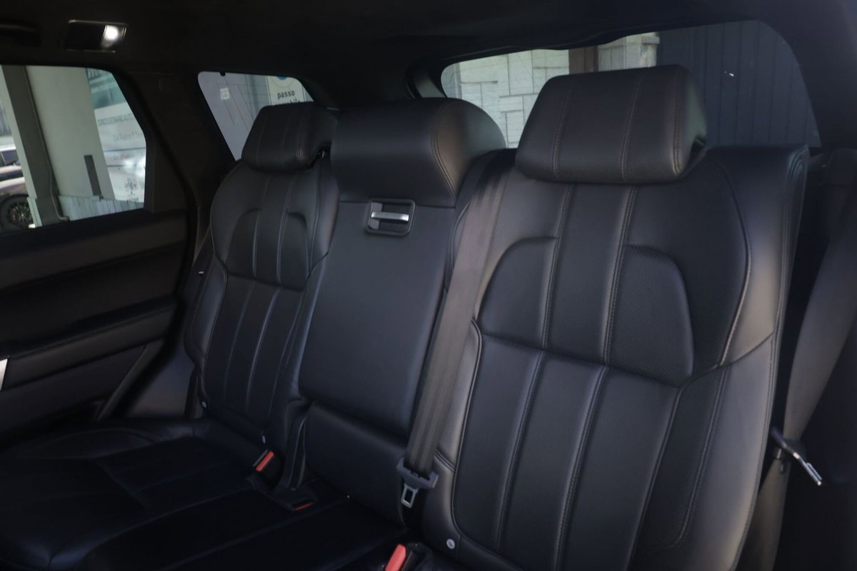 Land Rover Range Rover Sport 3.0 SDV6 Autobiography (3)