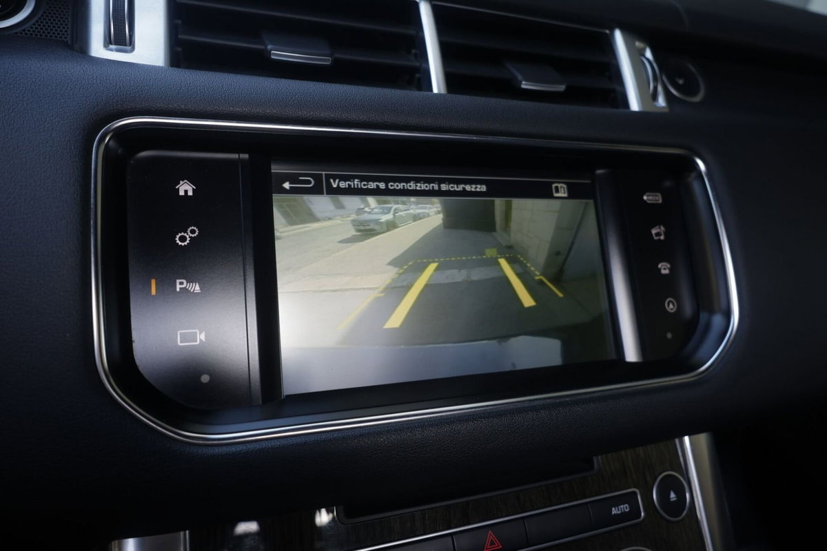 Land Rover Range Rover Sport 3.0 SDV6 Autobiography (8)