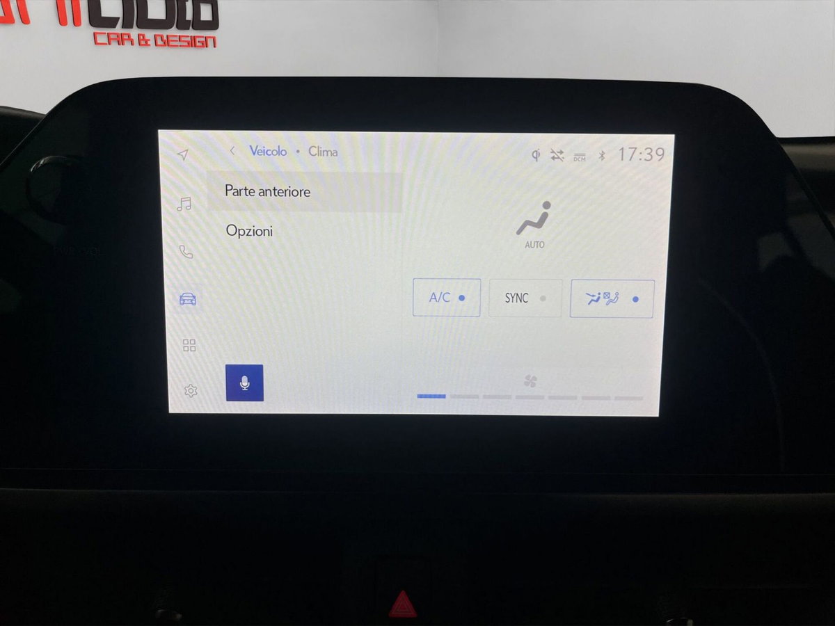 Lexus UX 300h 2.0 Urban 2wd cvt (18)