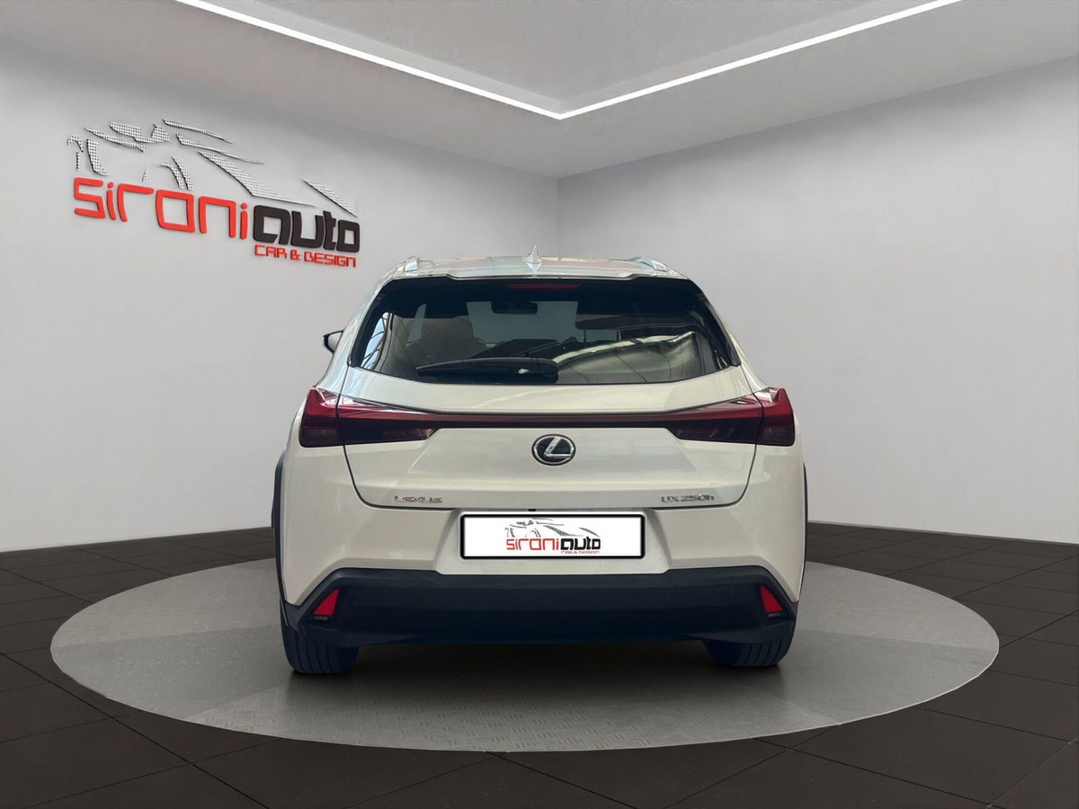 Lexus UX 300h 2.0 Urban 2wd cvt (6)