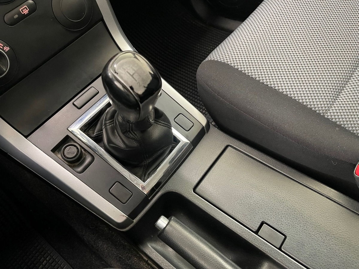 Suzuki Grand Vitara 1.9 DDiS 3p. Special Edition (19)