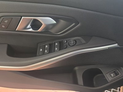 BMW Serie 3 Touring 318d  mhev 48V MSport Pro auto (13)