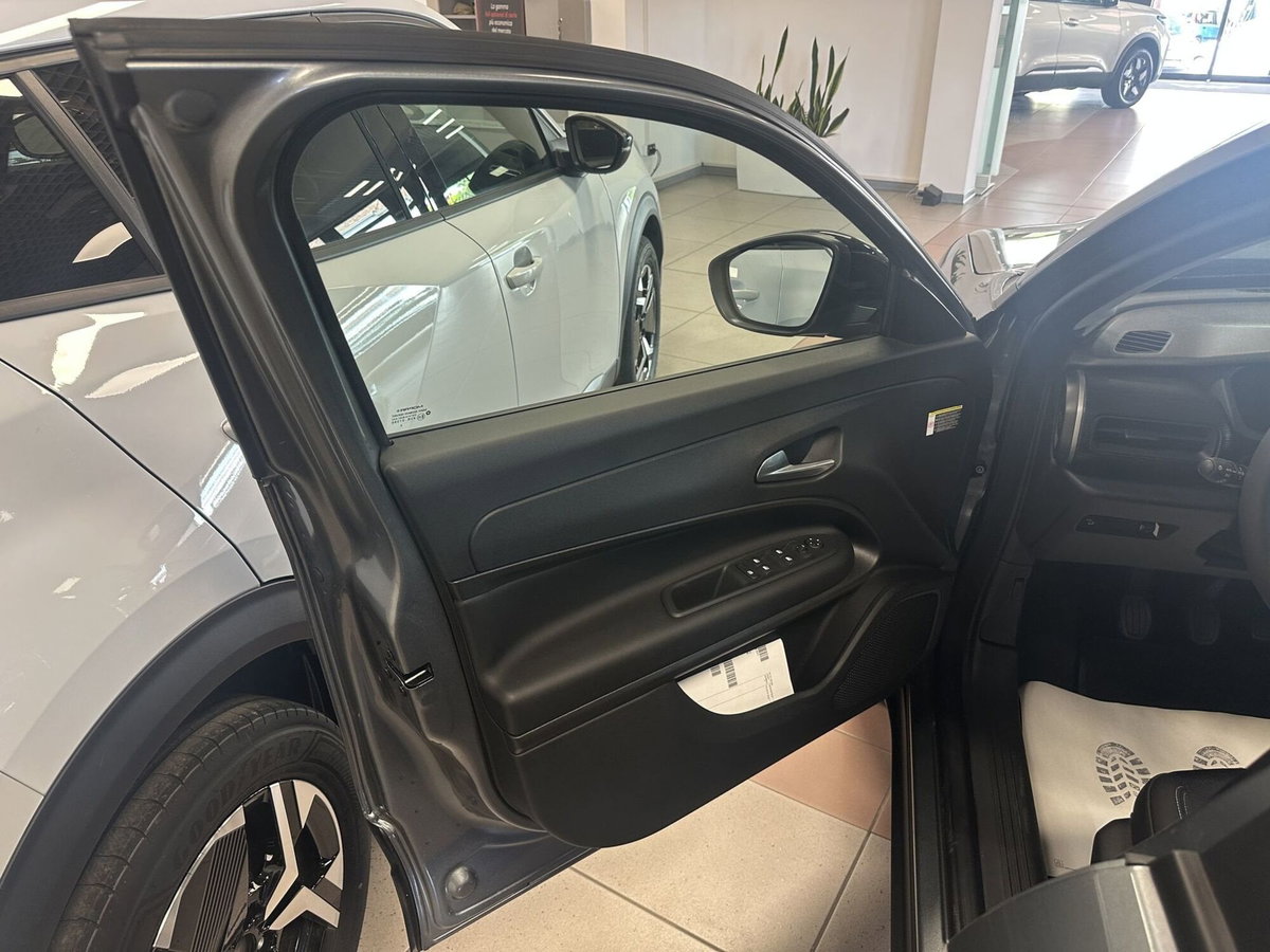 Jeep Avenger 1.2 turbo Altitude fwd 100cv (17)