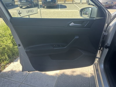 Volkswagen Polo 1.0 tsi Life 95cv dsg (16)