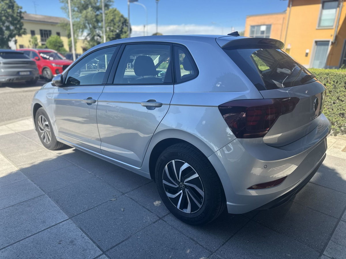 Volkswagen Polo 1.0 tsi Life 95cv dsg (6)
