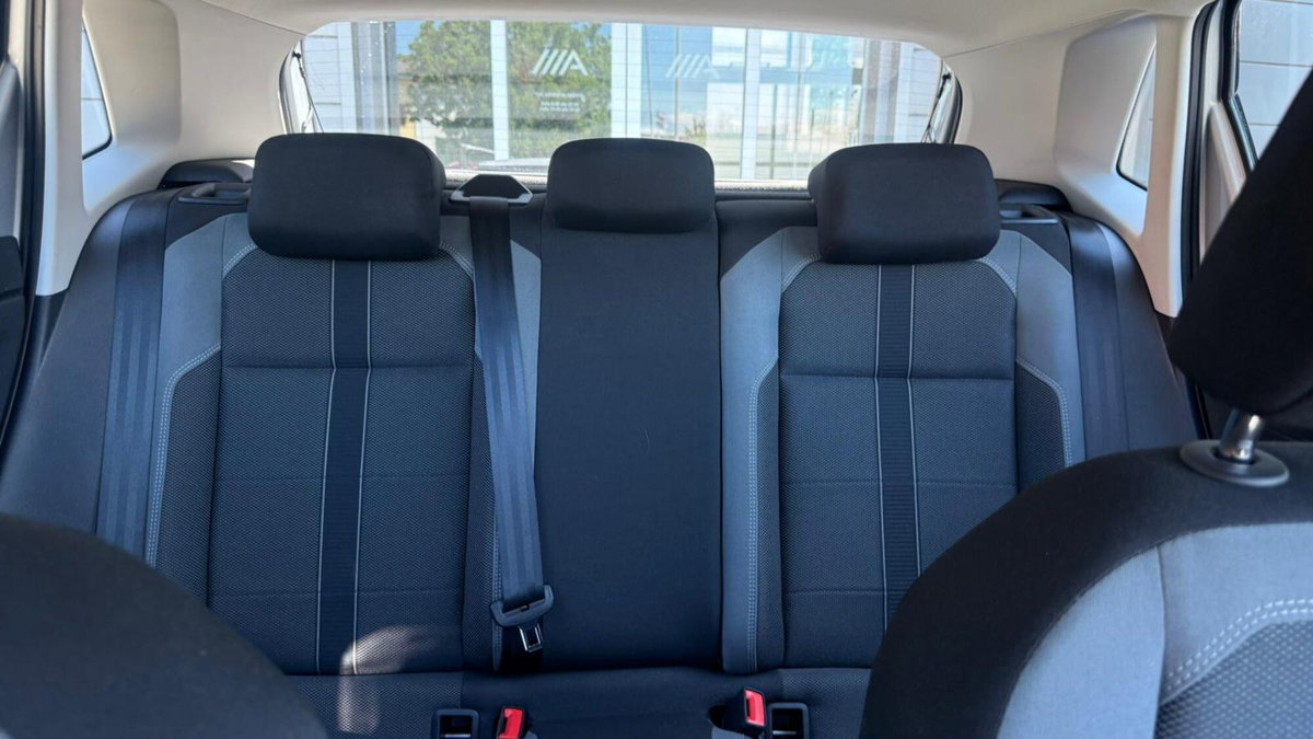 Volkswagen Polo 1.0 tsi Style 95cv (16)