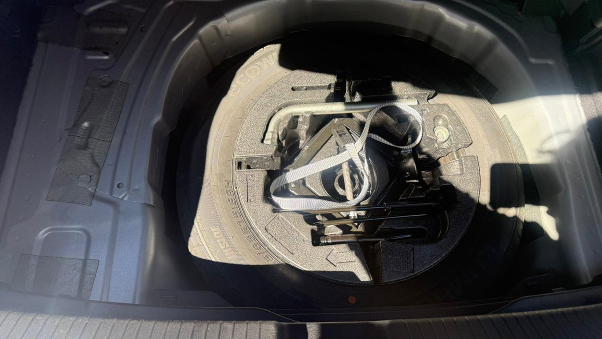 Volkswagen Polo 1.0 tsi Style 95cv (17)
