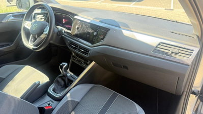 Volkswagen Polo 1.0 tsi Style 95cv (19)