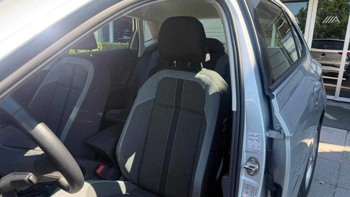Volkswagen Polo 1.0 tsi Style 95cv (20)