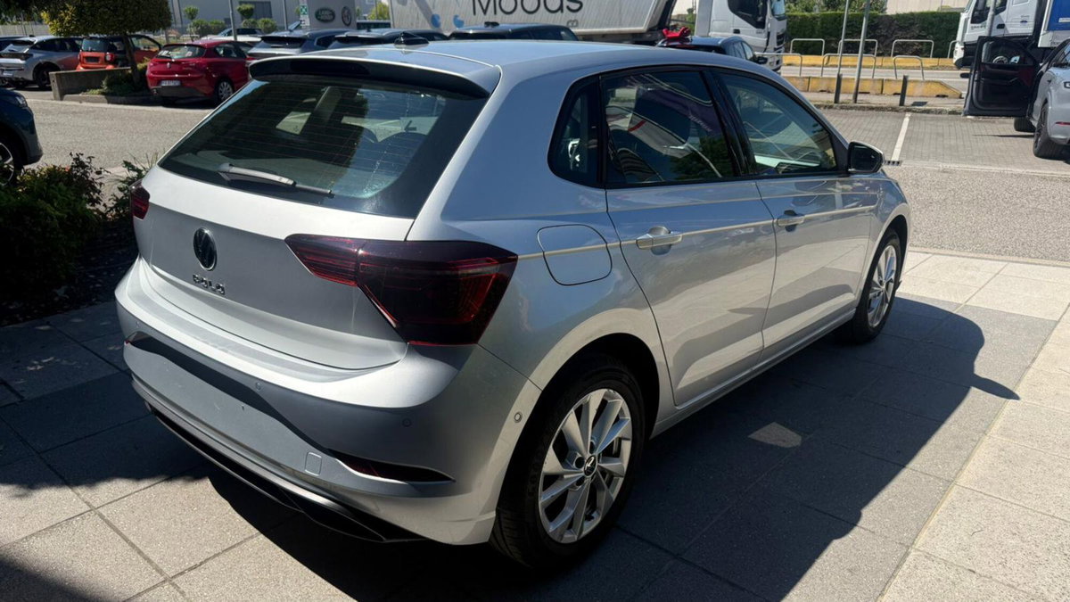 Volkswagen Polo 1.0 tsi Style 95cv (4)