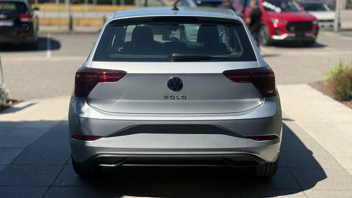 Volkswagen Polo 1.0 tsi Style 95cv (6)