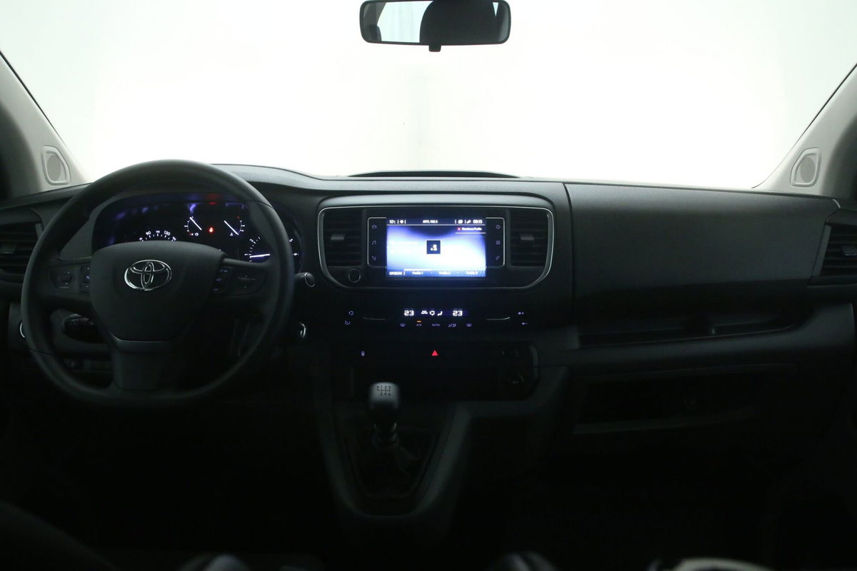 Toyota Proace Verso Verso 2.0D 150 CV L2 D Executive (10)