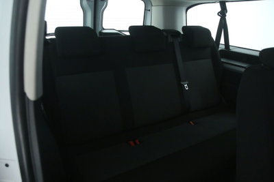 Toyota Proace Verso Verso 2.0D 150 CV L2 D Executive (9)
