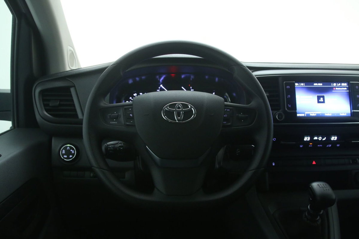 Toyota Proace Verso Verso 2.0D 150 CV L2 D Executive (11)