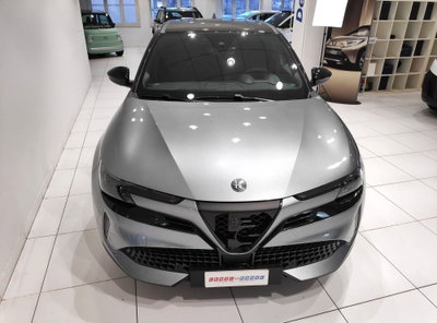 Alfa Romeo Junior 1.2 ibrida Q4 Intensa 145cv edct6 (12)