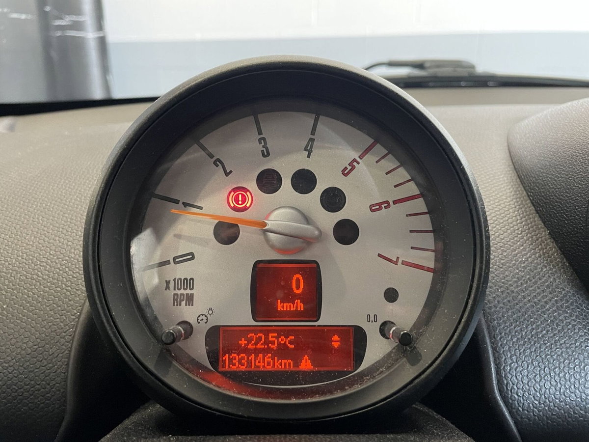 MINI Mini Countryman 1.6 Cooper D Countryman (15)