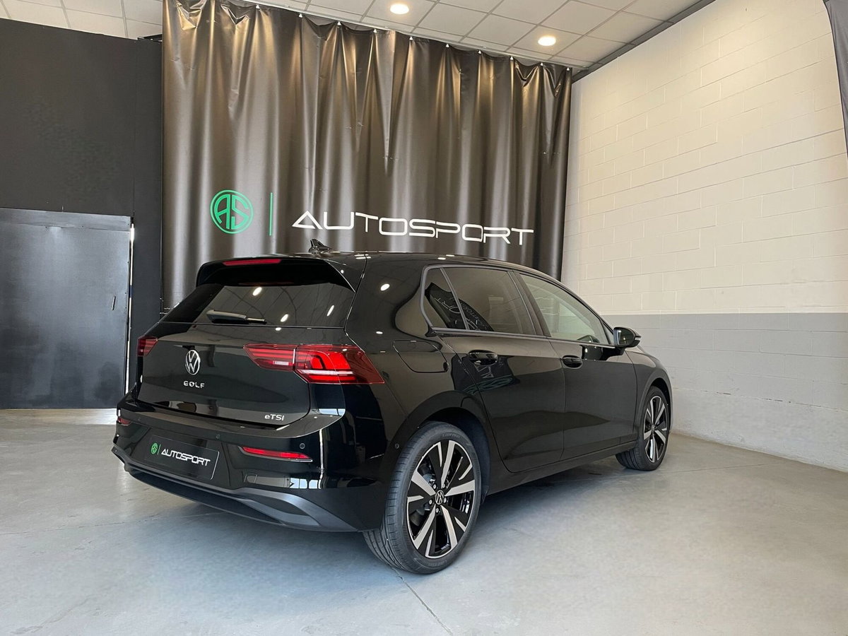 Volkswagen Golf 1.5 etsi 50 Years 115cv dsg (7)