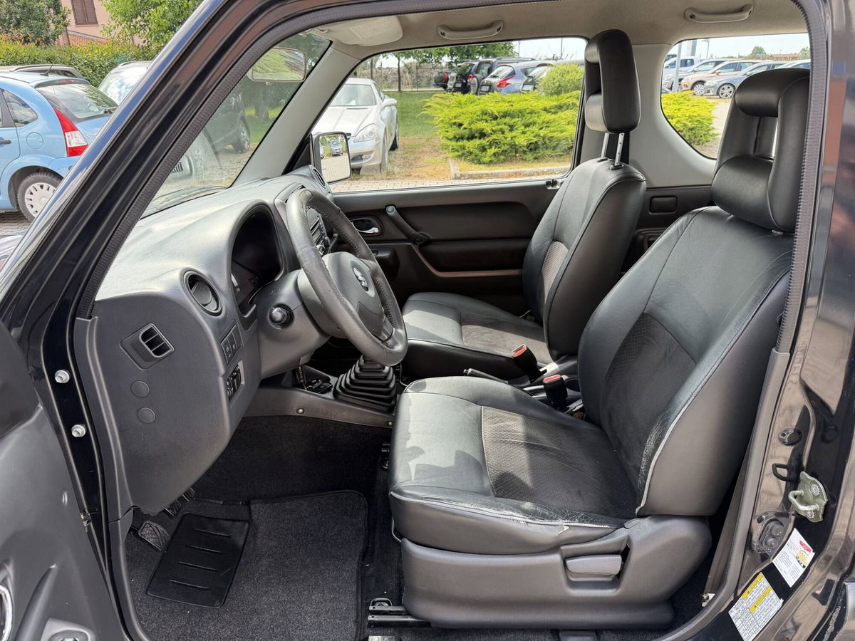 Suzuki Jimny 1.5 DDiS cat 4WD JLX Più (11)
