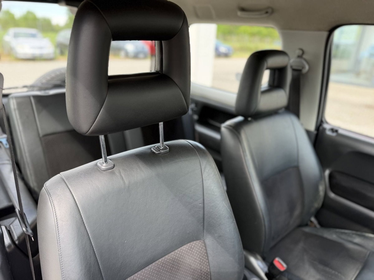 Suzuki Jimny 1.5 DDiS cat 4WD JLX Più (15)