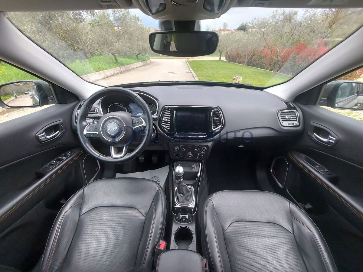 Jeep Compass 1.6 Multijet II 2WD Limited (10)