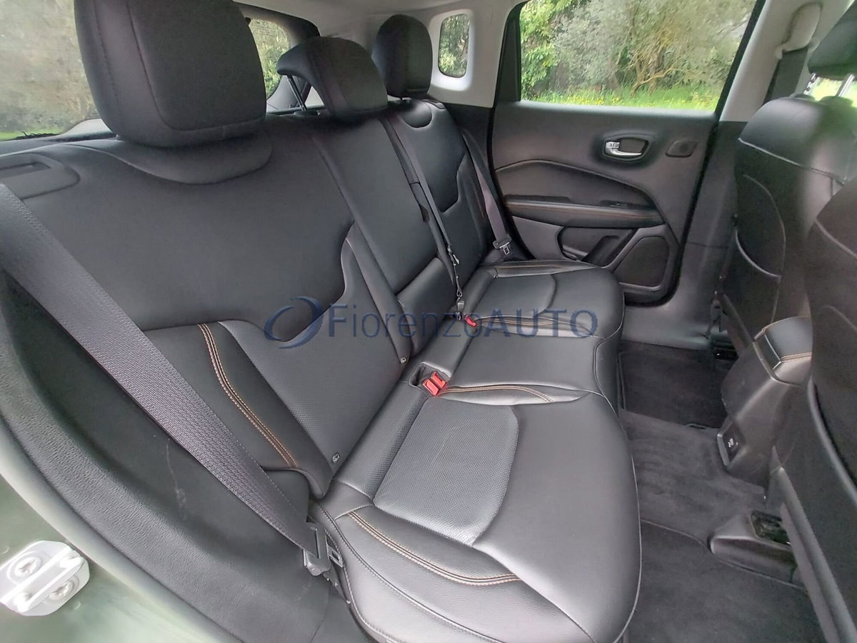 Jeep Compass 1.6 Multijet II 2WD Limited (12)