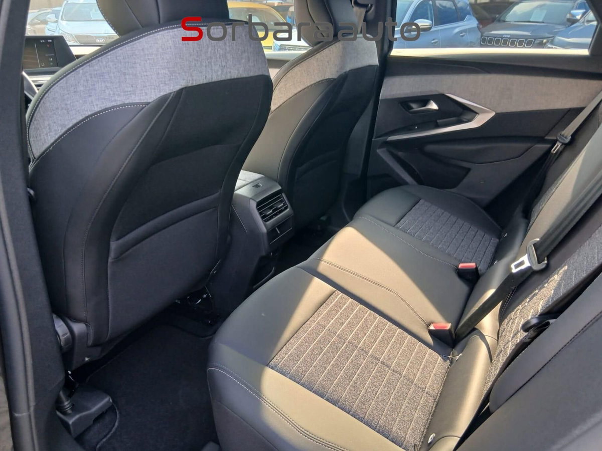 Peugeot 3008 1.2 hybrid Allure 145cv e-dcs6 (20)