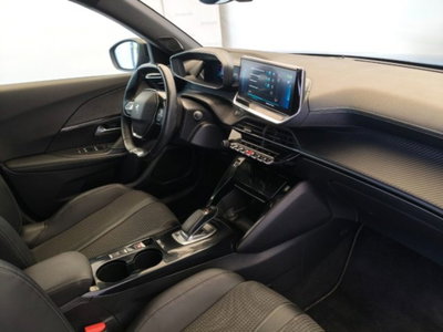 Peugeot 2008 motore elettrico 136 CV GT (9)