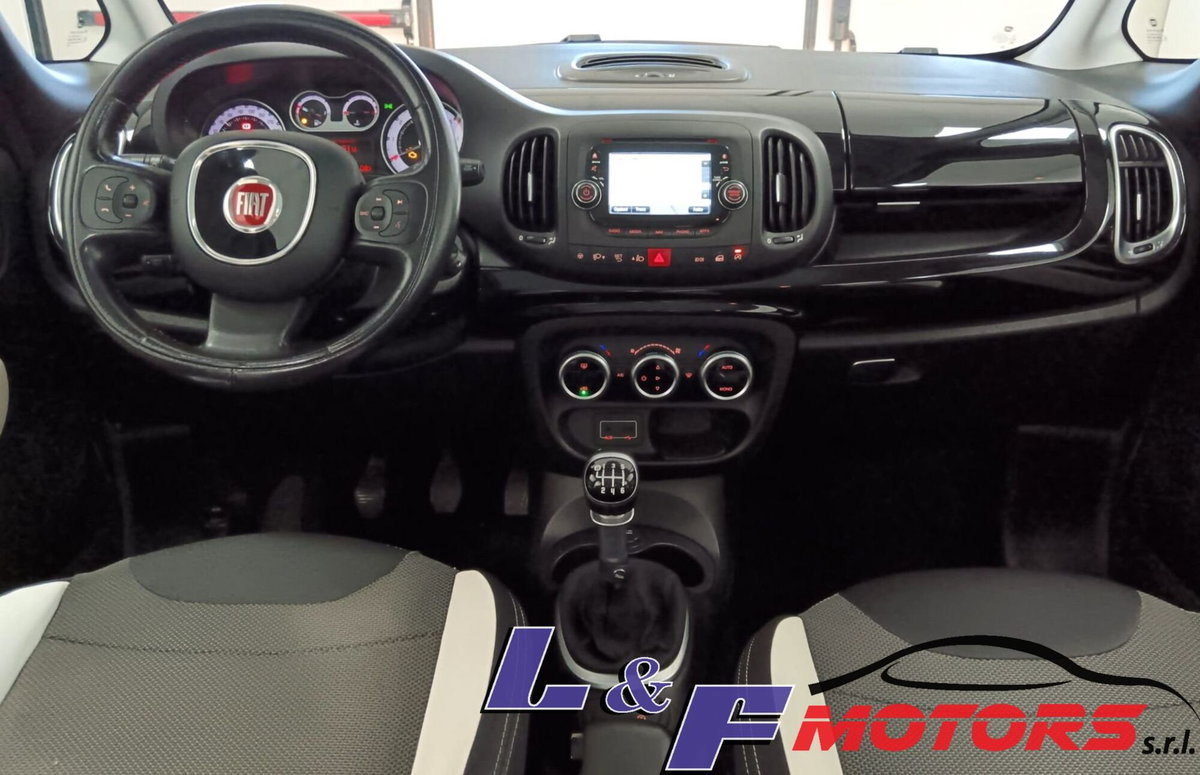 Fiat 500L 1.6 Multijet 120 CV Trekking (11)