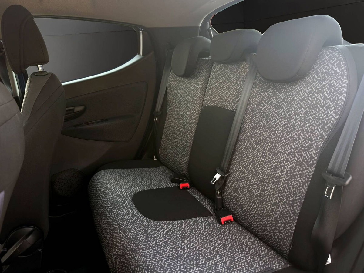 Lancia Ypsilon 1.0 FireFly 5 porte S&S Hybrid Silver Plus (15)