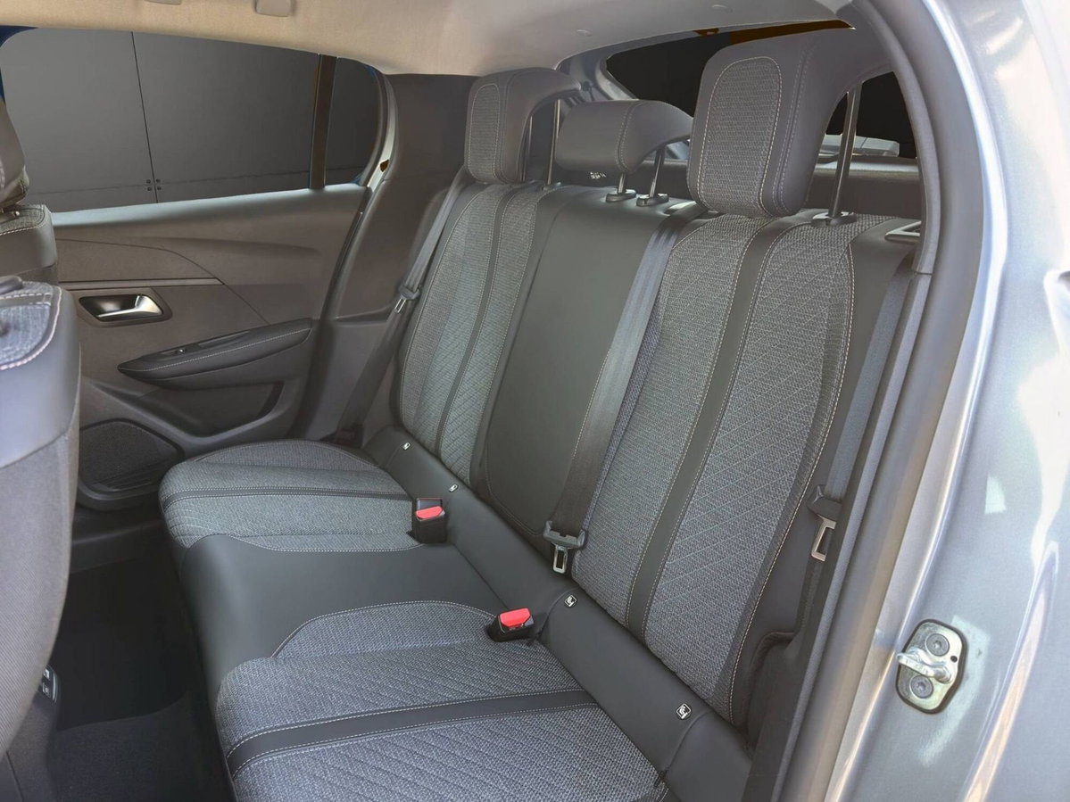 Peugeot 208 PureTech 100 Stop&Start 5 porte Allure (17)