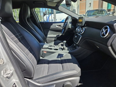 Mercedes-Benz Classe A 180 CDI BlueEFFICIENCY Automatic Executive (12)