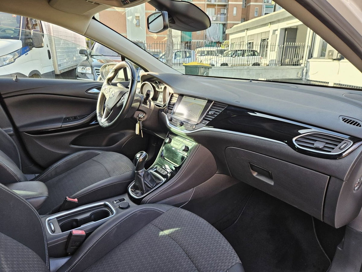 Opel Astra 1.6 CDTi 110CV Start&Stop 5 porte Innovation (10)