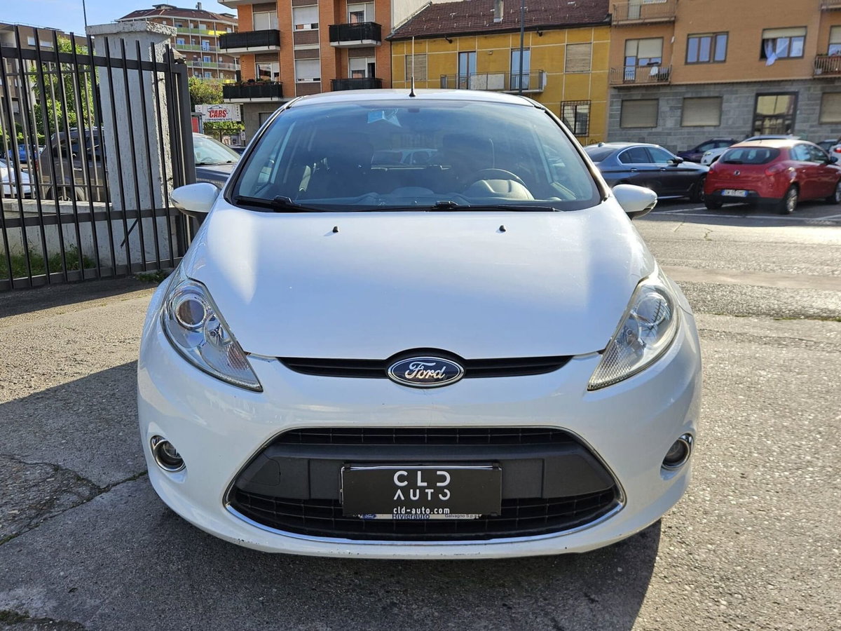 Ford Fiesta 1.6 TDCi 95 CV 5p. Titanium (2)
