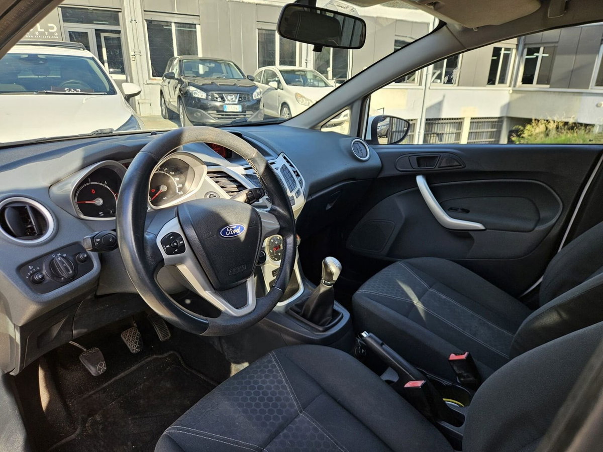 Ford Fiesta 1.6 TDCi 95 CV 5p. Titanium (5)