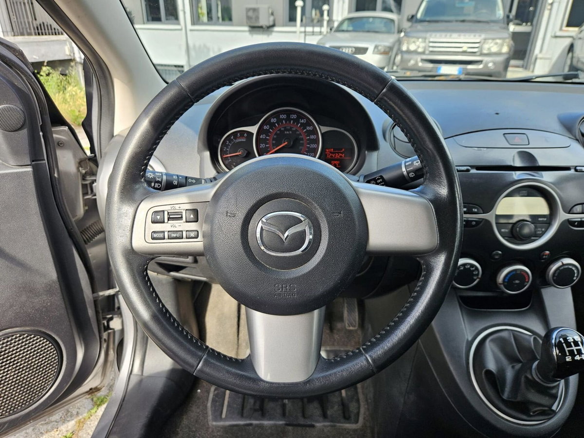 Mazda Mazda2 1.6 TD 90CV 5p. Play (10)