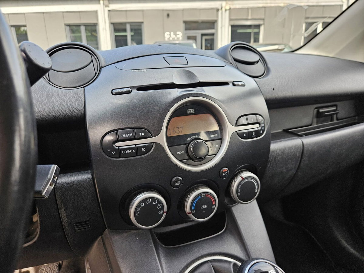 Mazda Mazda2 1.6 TD 90CV 5p. Play (11)