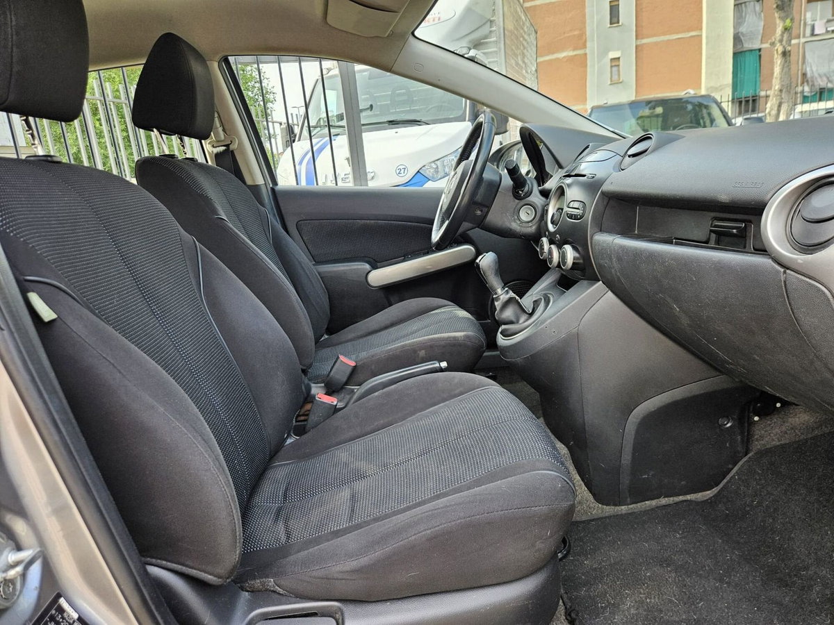 Mazda Mazda2 1.6 TD 90CV 5p. Play (8)