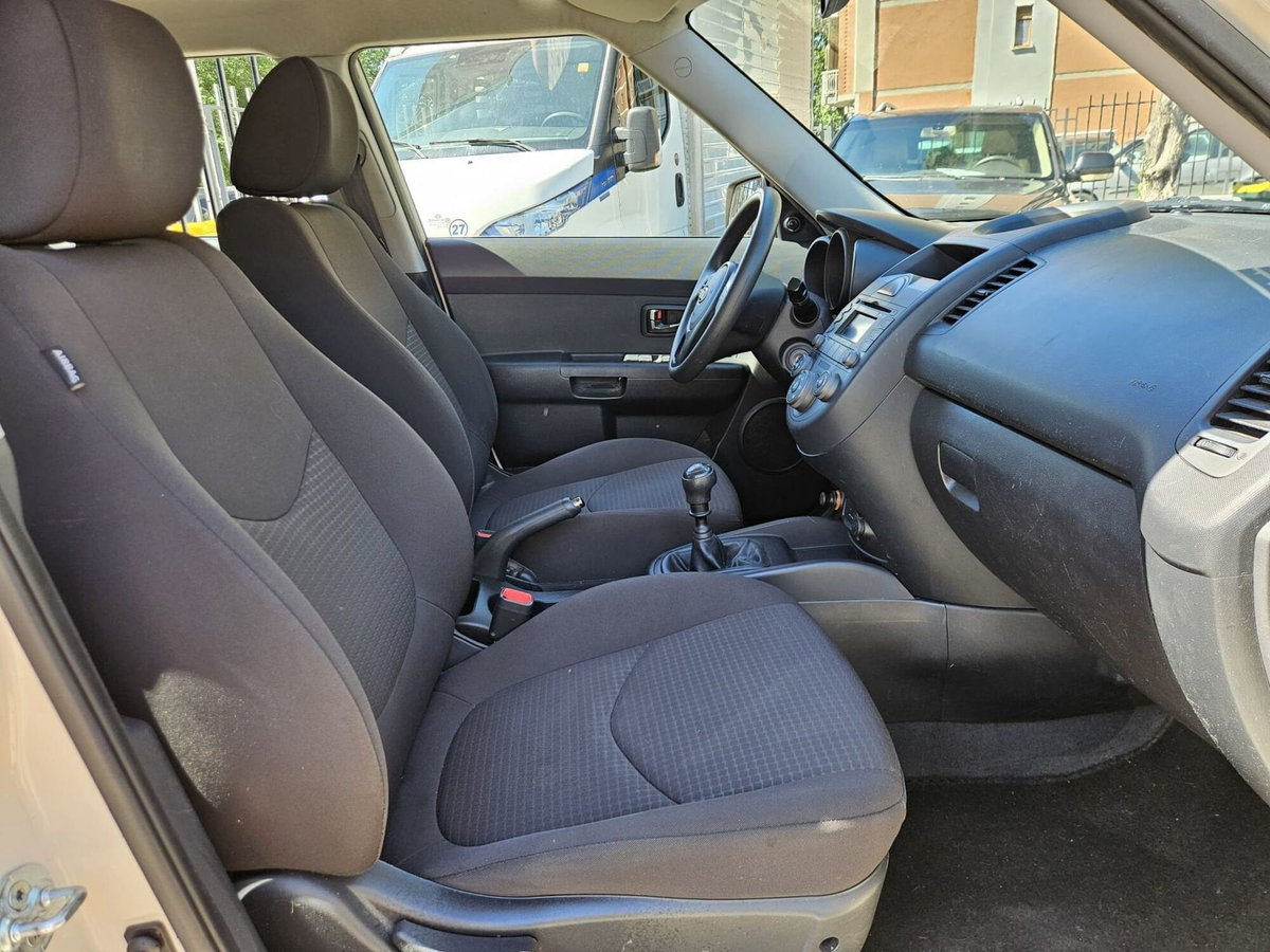Kia Soul 1.6 CVVT Cool (12)