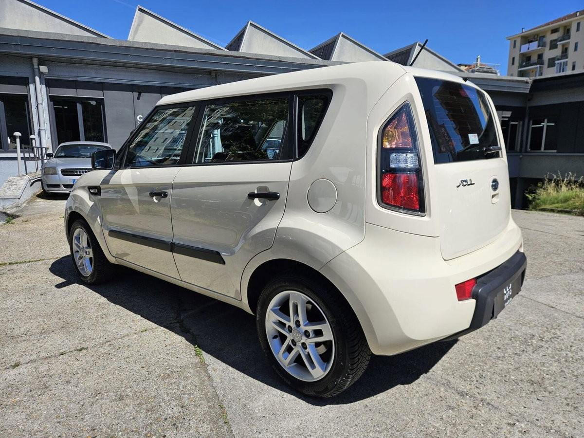 Kia Soul 1.6 CVVT Cool (6)